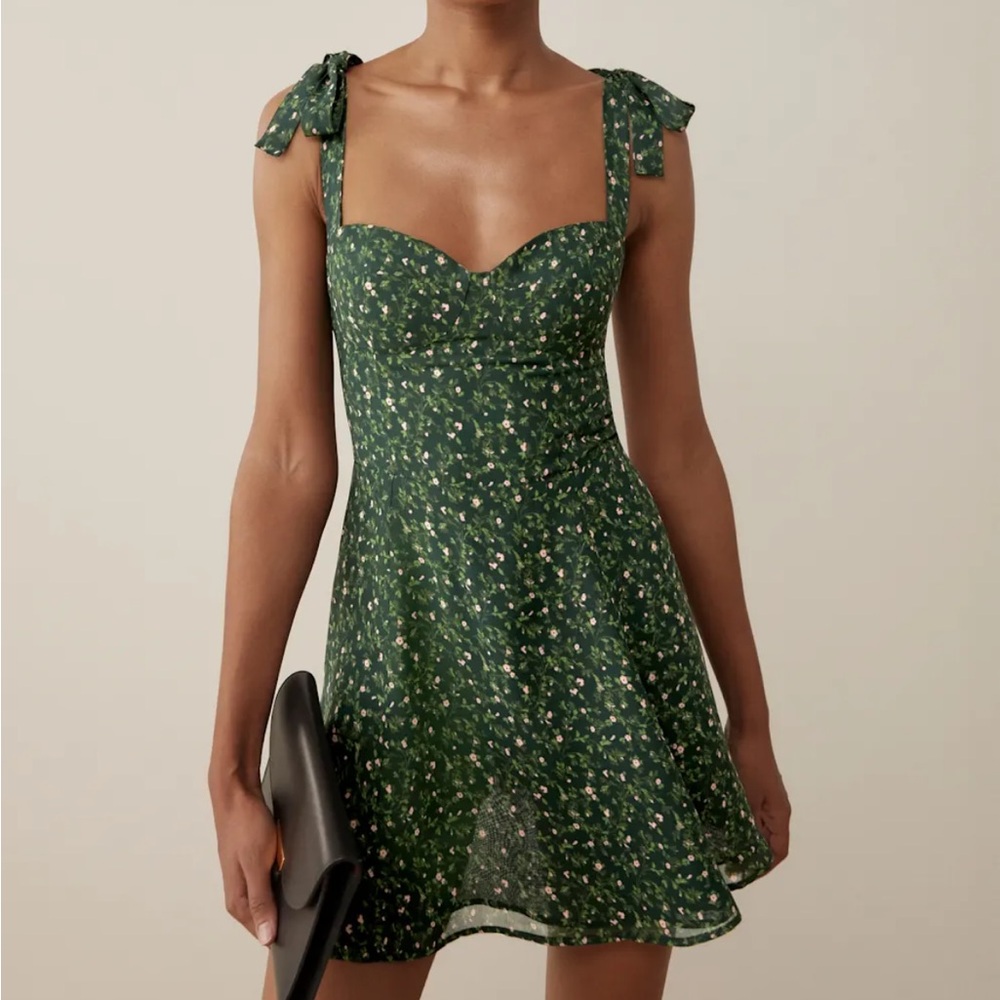 NWOT Reformation Niara dress in Coriander. Mini dress with tie straps